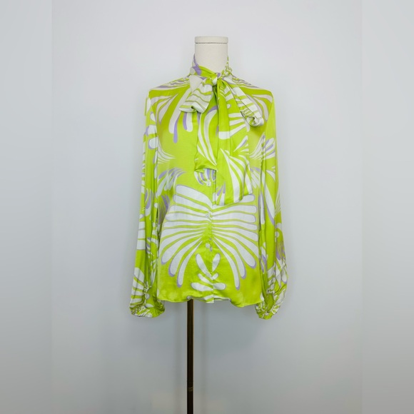 Alexis Devyn Top and Short Set - Picture 8 of 16